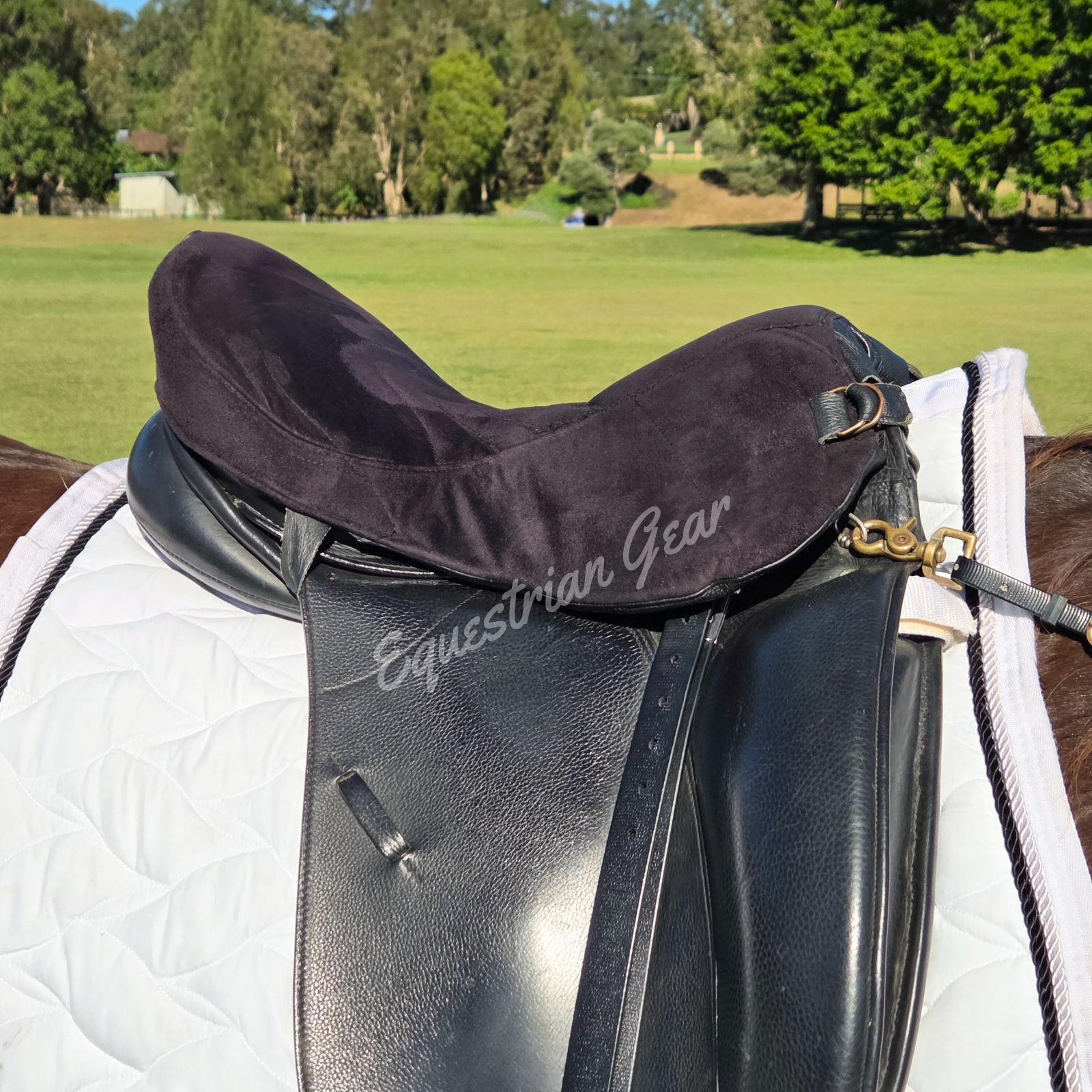 Dressage-seat-pad